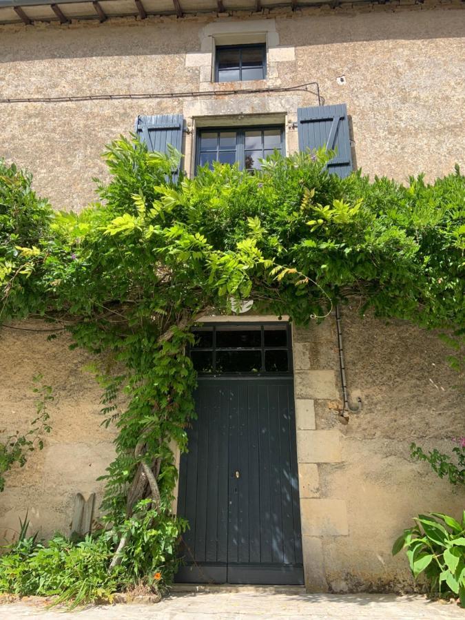 Bed and Breakfast Le Petit Manoir Brux Exterior foto
